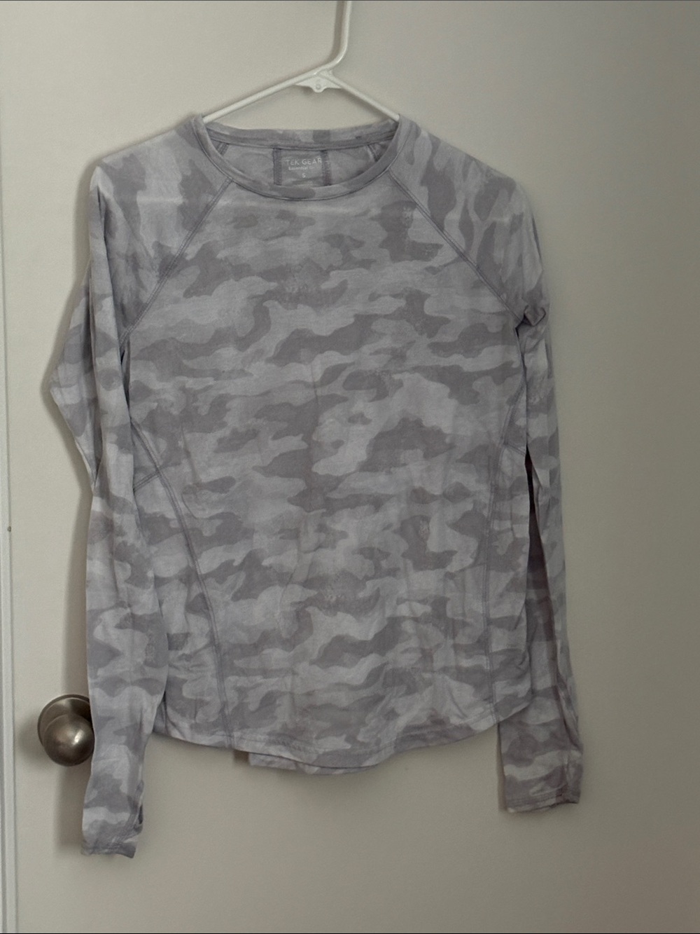 tek gear Gray & White Camo Long Sleeve Tee